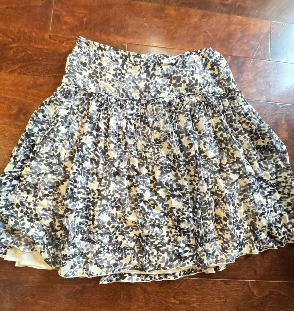 Ann Taylor Skirt Size 10P Blue Black Leaf Floral Pleated Midi